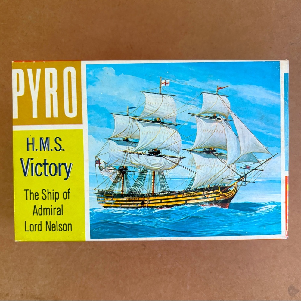Vintage PYRO MODEL KIT - H.M.S. VICTORY Ship Of Admiral Lord Nelson PLEASE READ